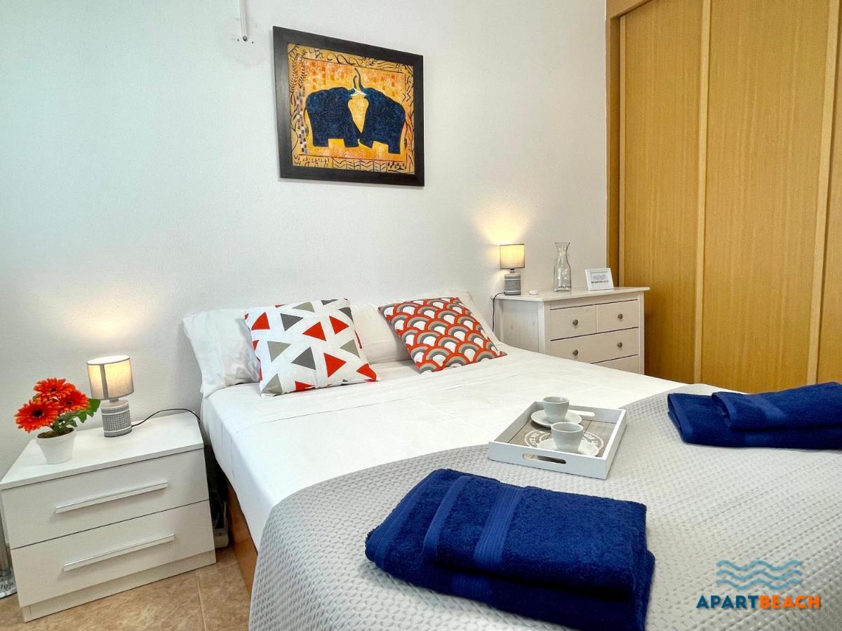 Apartbeach Los Juncos Residencial Piscinas Y Petanca La Pineda Buitenkant foto