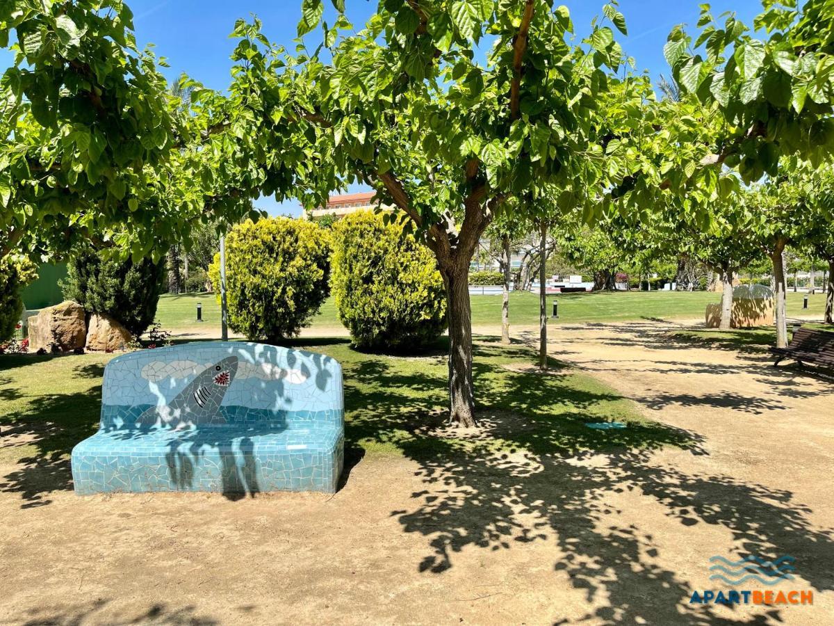 Apartbeach Los Juncos Residencial Piscinas Y Petanca La Pineda Buitenkant foto