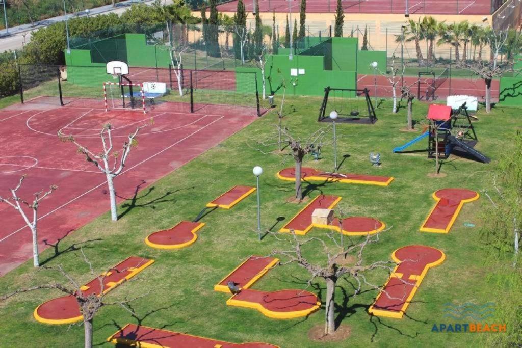 Apartbeach Los Juncos Residencial Piscinas Y Petanca La Pineda Buitenkant foto