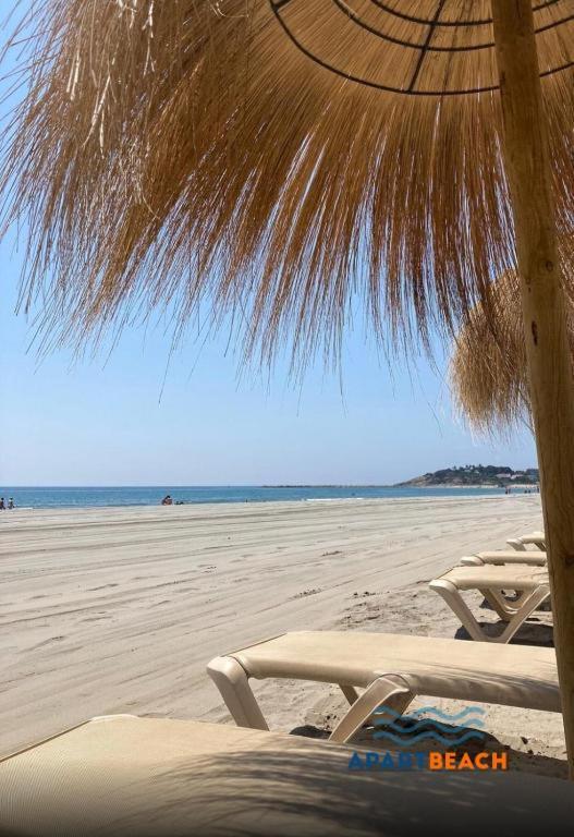 Apartbeach Los Juncos Residencial Piscinas Y Petanca La Pineda Buitenkant foto