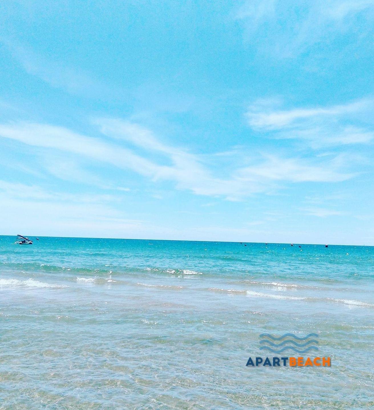 Apartbeach Los Juncos Residencial Piscinas Y Petanca La Pineda Buitenkant foto